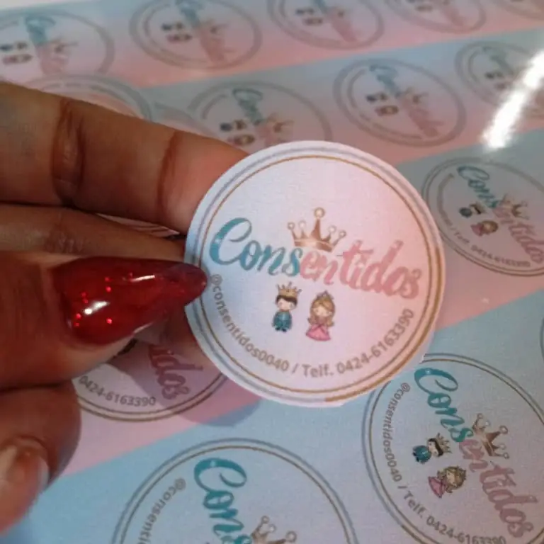 Sticker personalizado para packaging de negocio